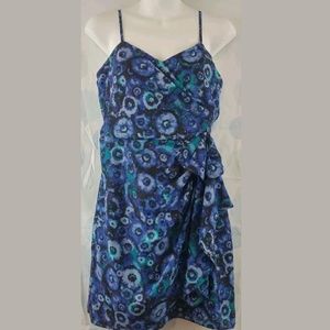 Lauren Conrad Size 6 Blue Floral Side Bow Dress